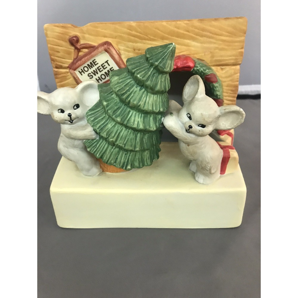 Mice with Christmas Tree Light Up Music Box Vintage 1988 House of Lloyd